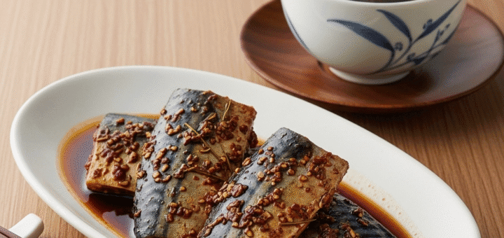 Naminė „Rūkyta“ Skumbrė be Rūkyklos: Paslaptis – Stipri Arbata ir Svogūnų Lukštai