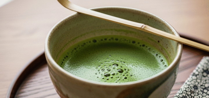 Matcha: Atraskite Žaliąjį Japonijos Auksą – Viskas, Ką Reikia Žinoti